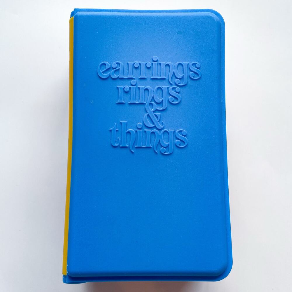 Vintage 80s The Earring Book Earrings Rings and Things Plastic Jewelry Case